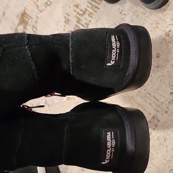 Kookaburra UGG Girl's Seude Leather Aribel  Boots by UGG - Picture 1 of 13